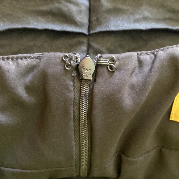 NICOLE MILLER BLACK RUSHED FITTED PLUNGING NECKLINE COCKTAIL DRESS SIZE 4🌟EUC🌟 - Picture 9 of 14